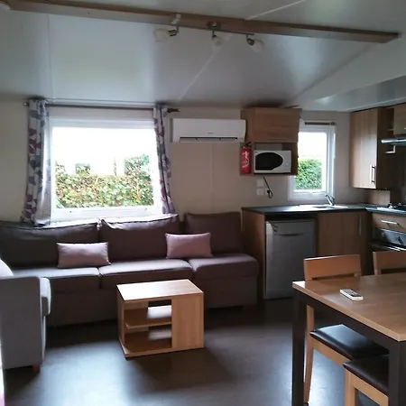 Mobil Camping Les Charmettes 4*