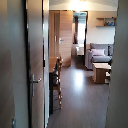 Campingplatz Mobil Camping Les Charmettes 4*
